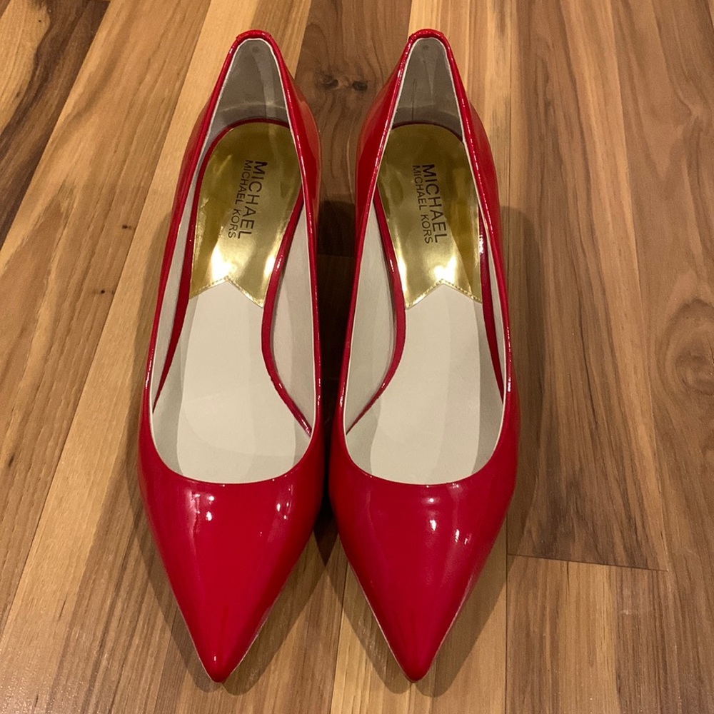 Women’s MK shoes size 8